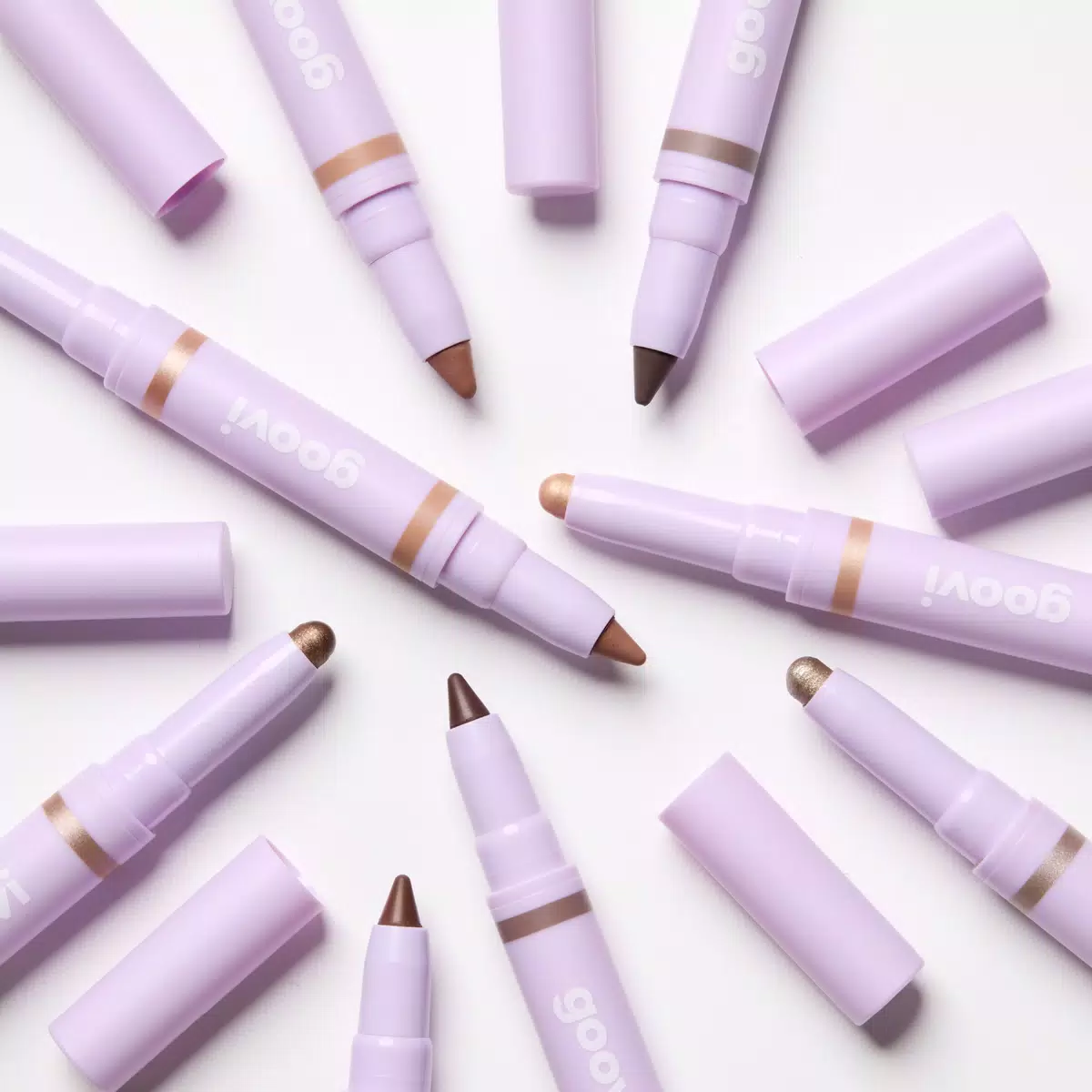 Must have estate & easy make-up by Goovi!
